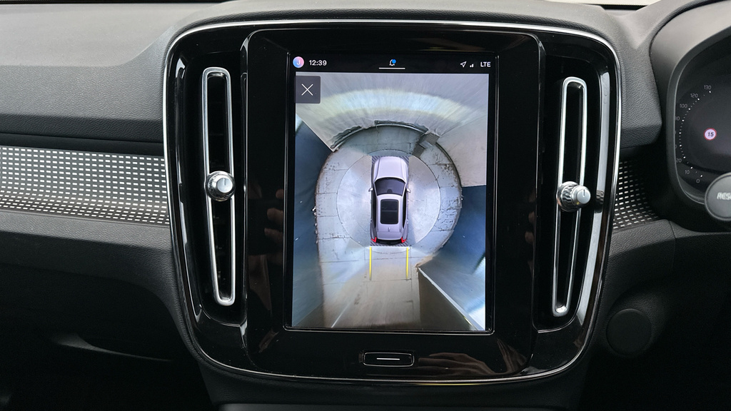 Volvo XC40 P8 First Edition Awd Silver #17