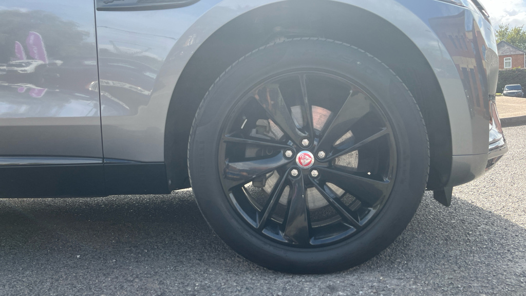 Jaguar F-Pace 2.0 D200 R-dynamic Se Black Awd 2023 Grey #20