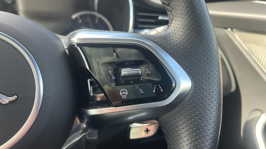 Jaguar F-Pace 2.0 D200 R-dynamic Se Black Awd 2023 Grey #24