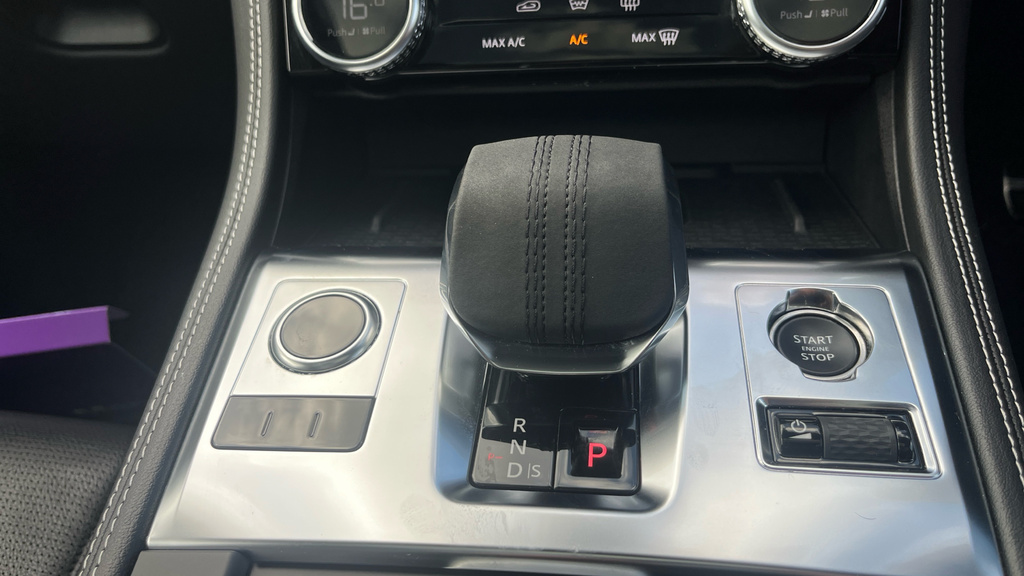 Jaguar F-Pace 2.0 D200 R-dynamic Se Black Awd 2023 Grey #30