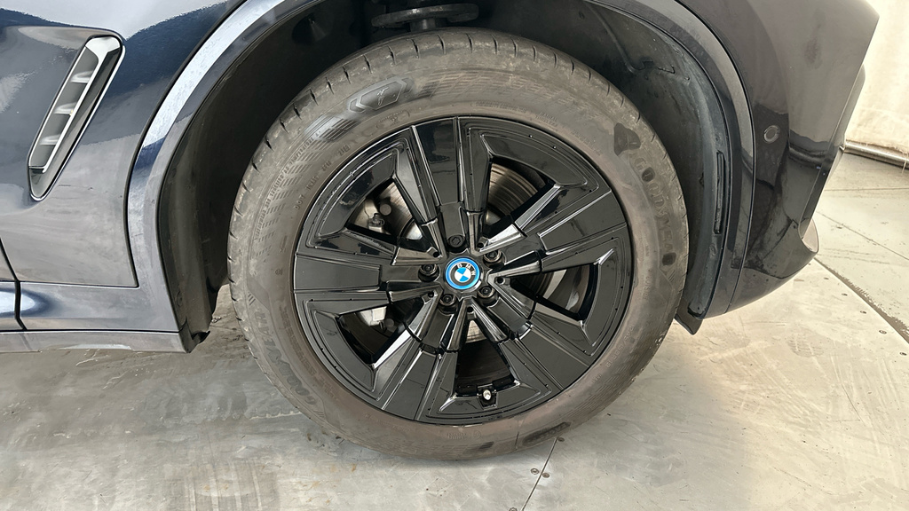 BMW iX3 Ix3 M Sport Pro Blue #31
