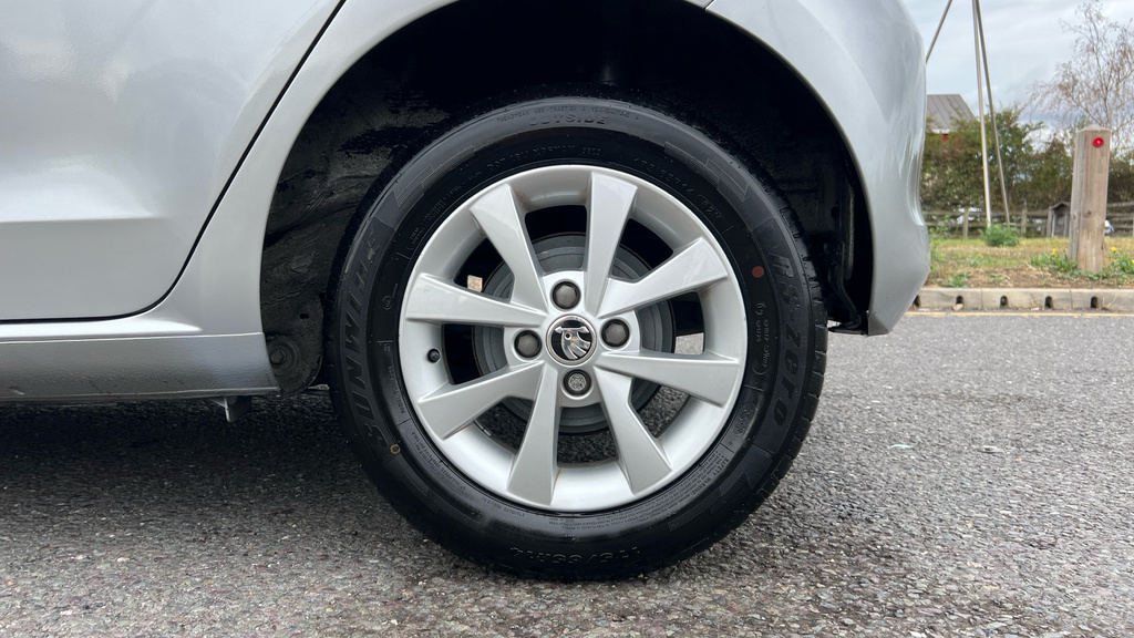 Skoda Citigo Hatchback Black #24