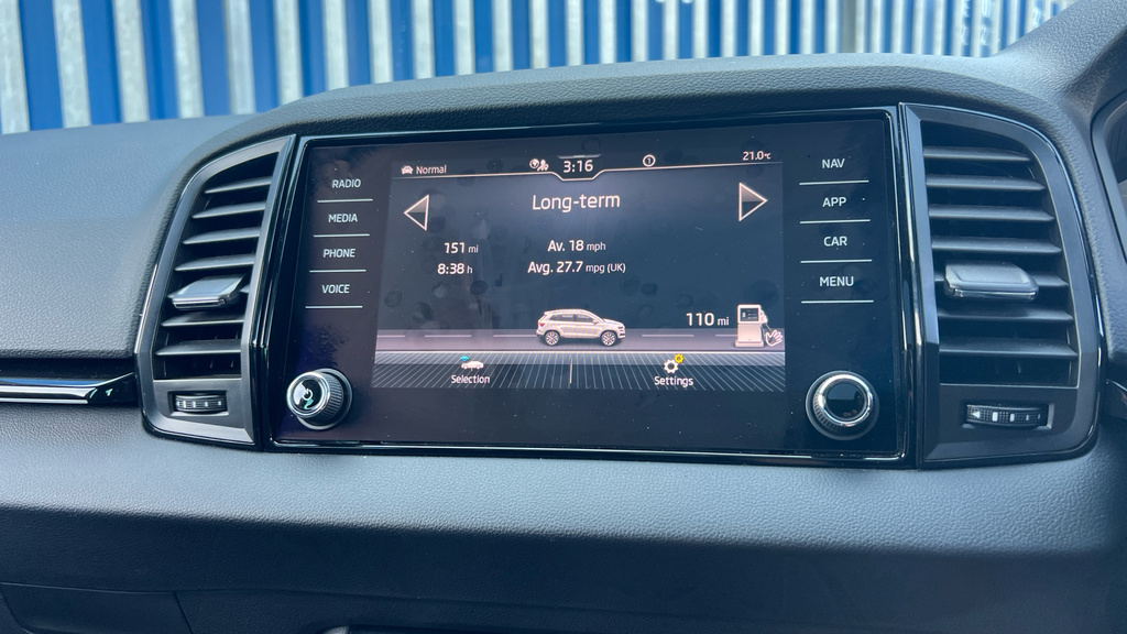 Skoda Karoq Se Drive Blue #64