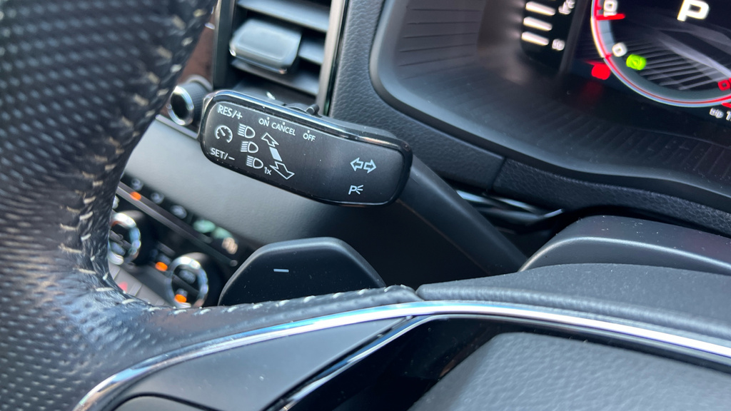 Skoda Karoq Se Drive Blue #52
