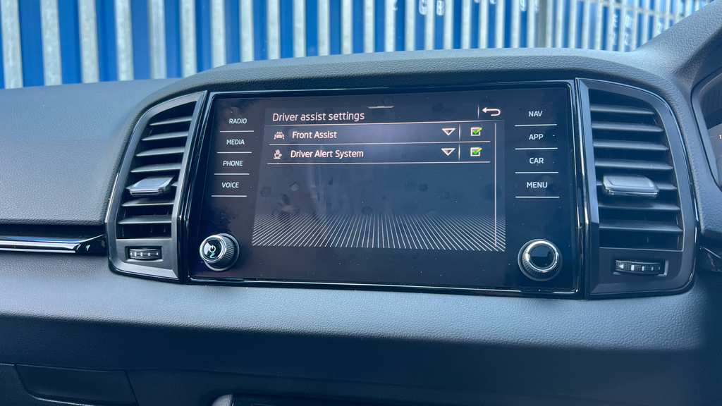 Skoda Karoq Se Drive Blue #62