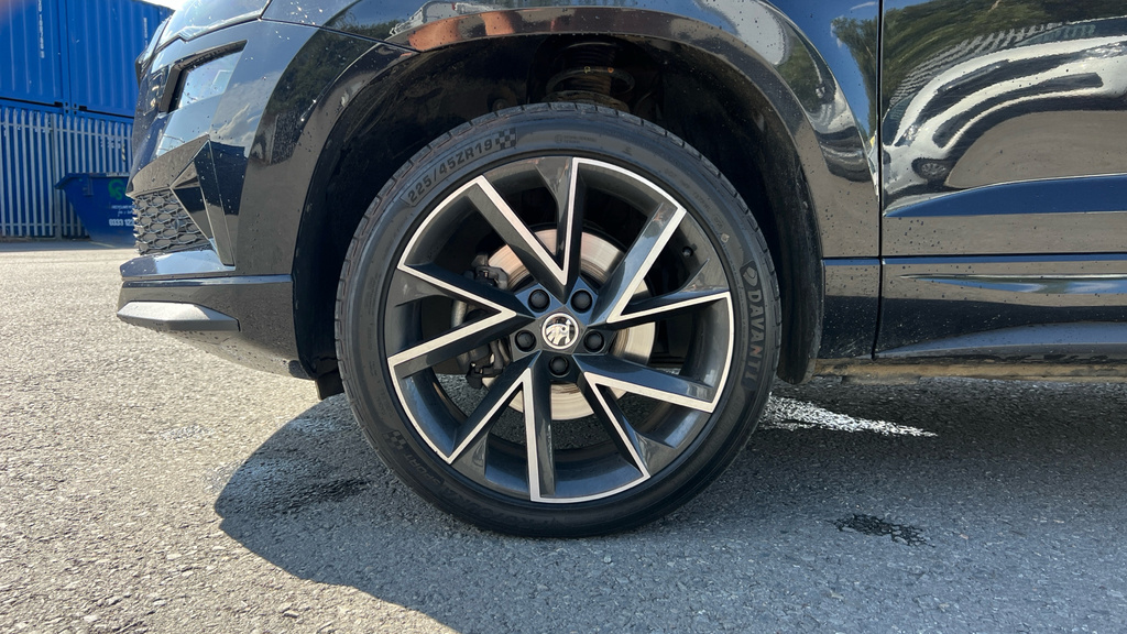 Skoda Karoq Se Drive Blue #19