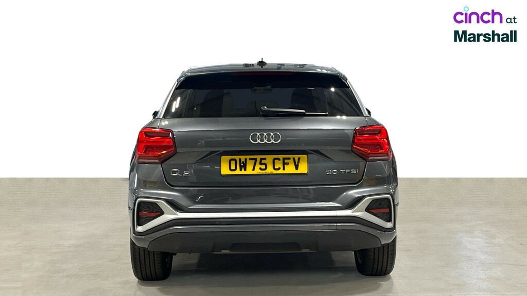 Audi Q2 35 Tfsi Black Edition S Tronic Tech Pro White #4