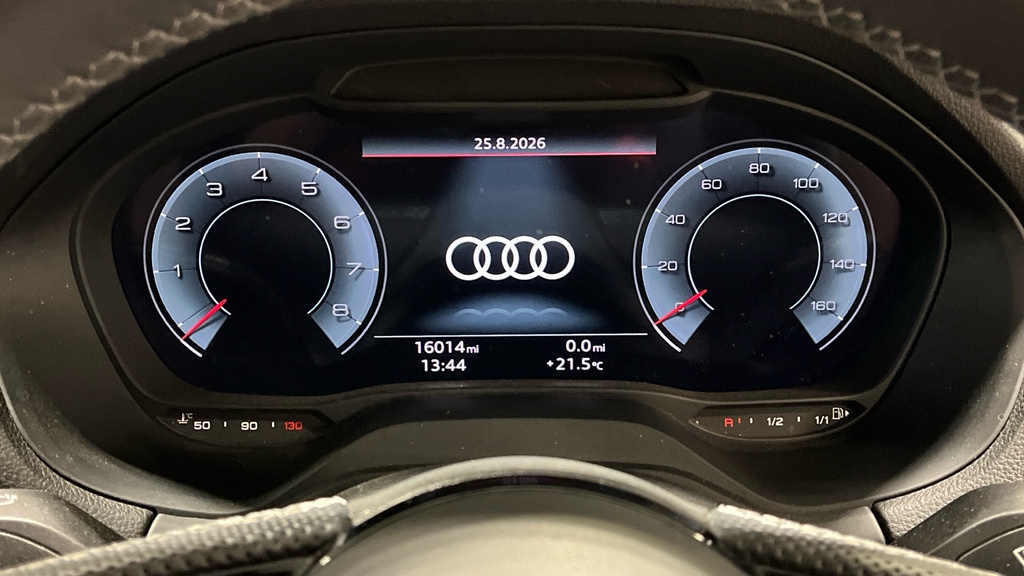 Audi Q2 35 Tfsi Black Edition S Tronic Tech Pro White #17