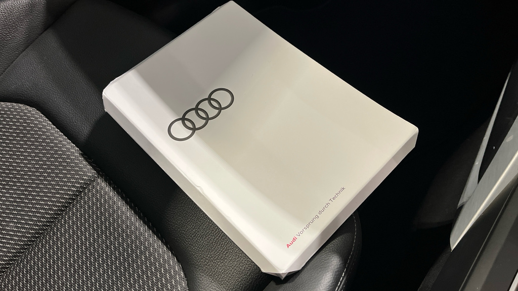 Audi Q2 35 Tfsi Black Edition S Tronic Tech Pro White #26