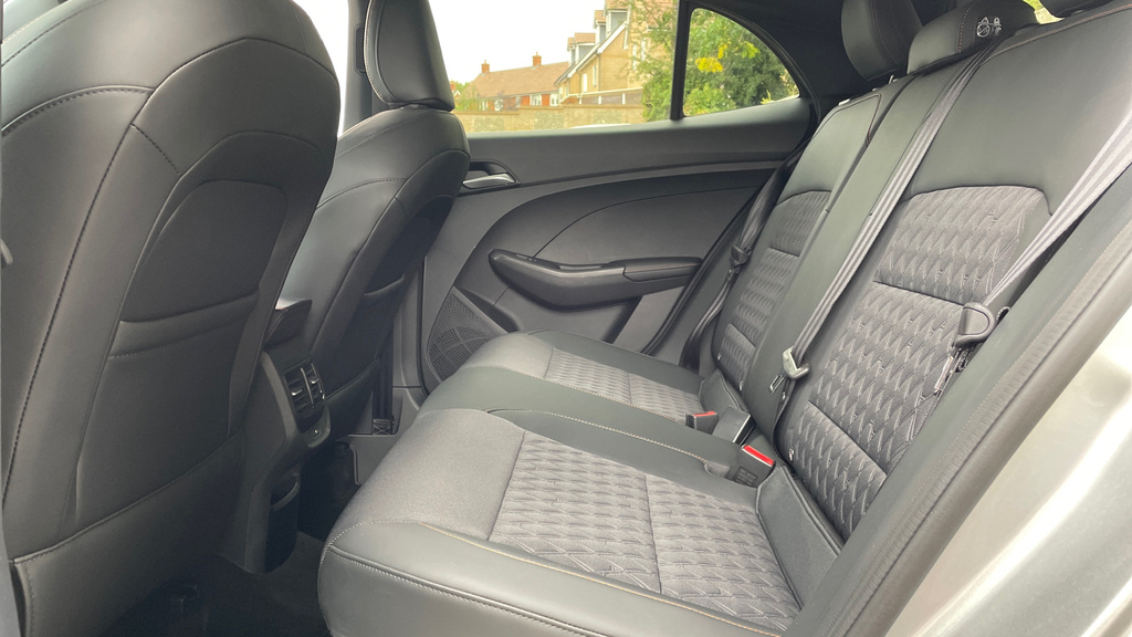 MG MG3 1.5 Hybrid Trophy Silver #27
