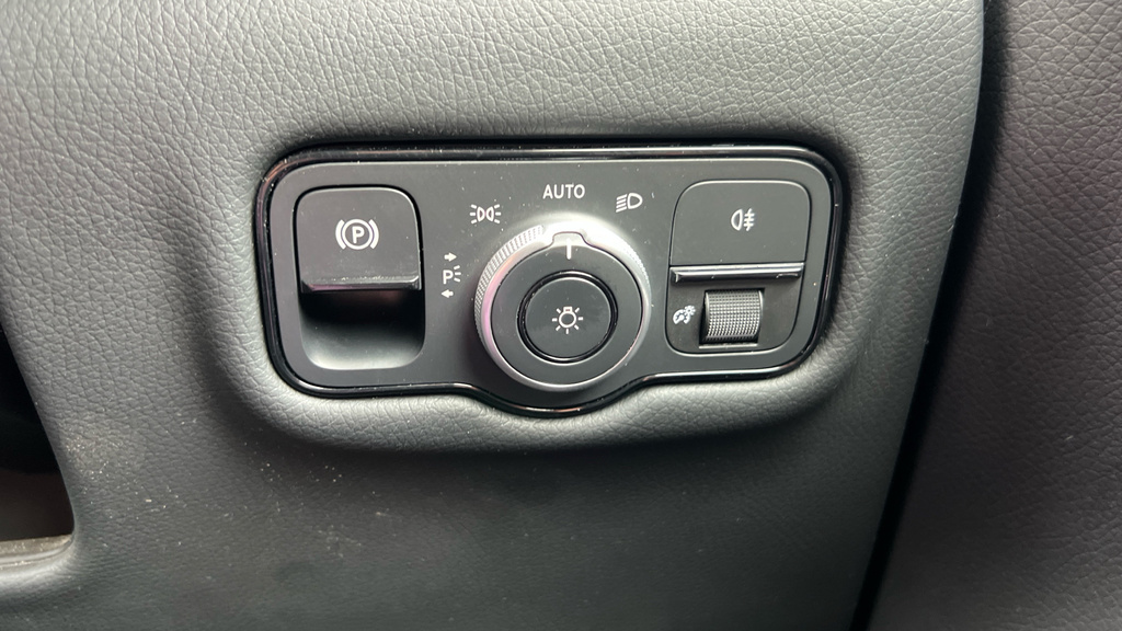 Mercedes-Benz V Class Mpv Black #48
