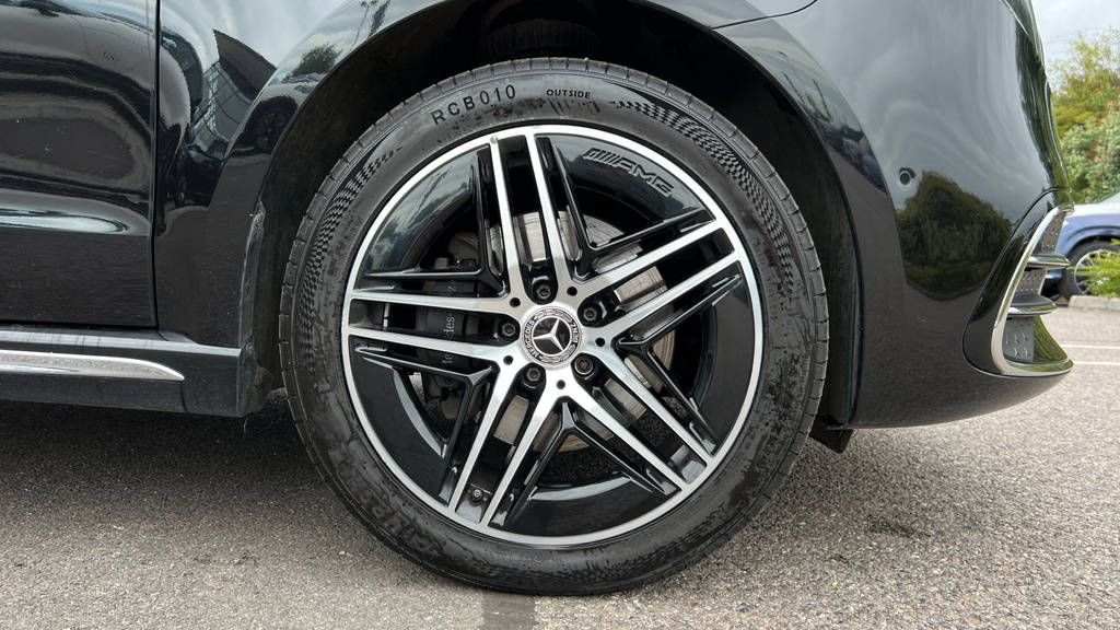 Mercedes-Benz V Class Mpv Black #28