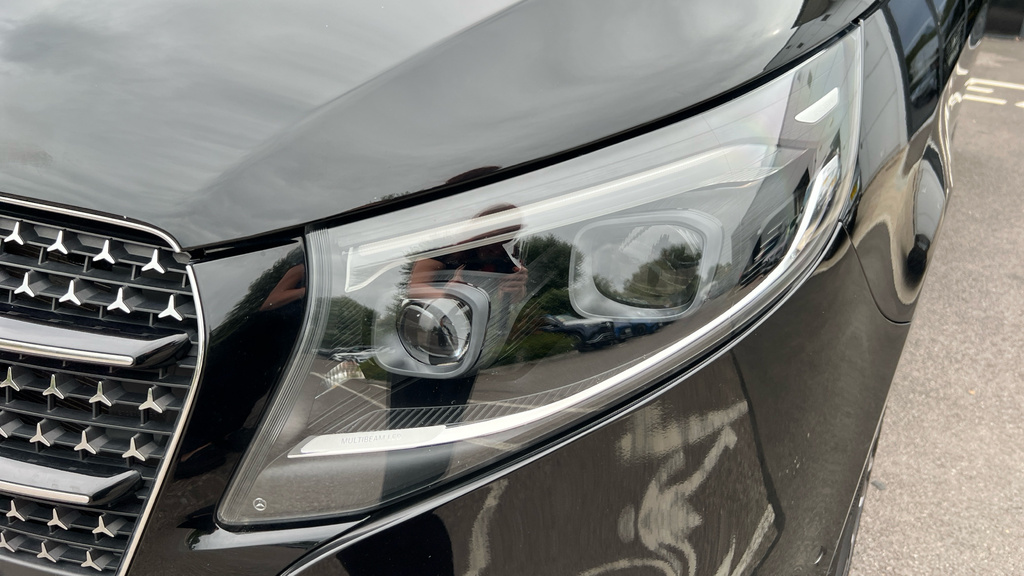 Mercedes-Benz V Class Mpv Black #32
