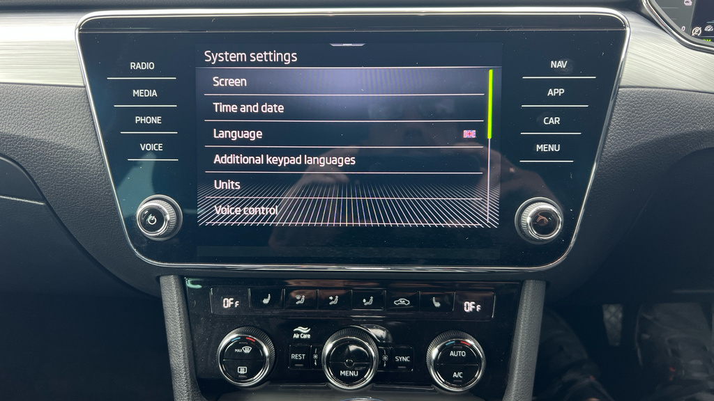 Skoda Superb Koda Superb Se Technology White #26