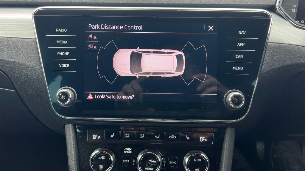 Skoda Superb Koda Superb Se Technology White #24