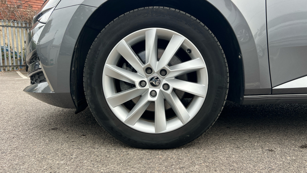 Skoda Superb Koda Superb Se Technology White #19