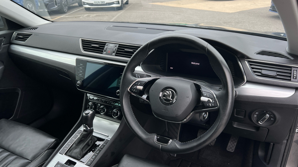 Skoda Superb Koda Superb Se Technology White #9