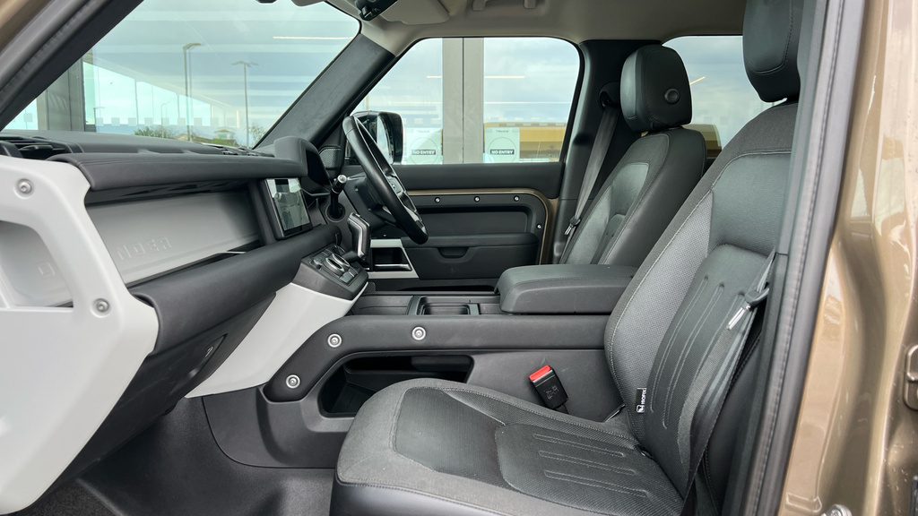 Land Rover Defender Defender Se Black #25