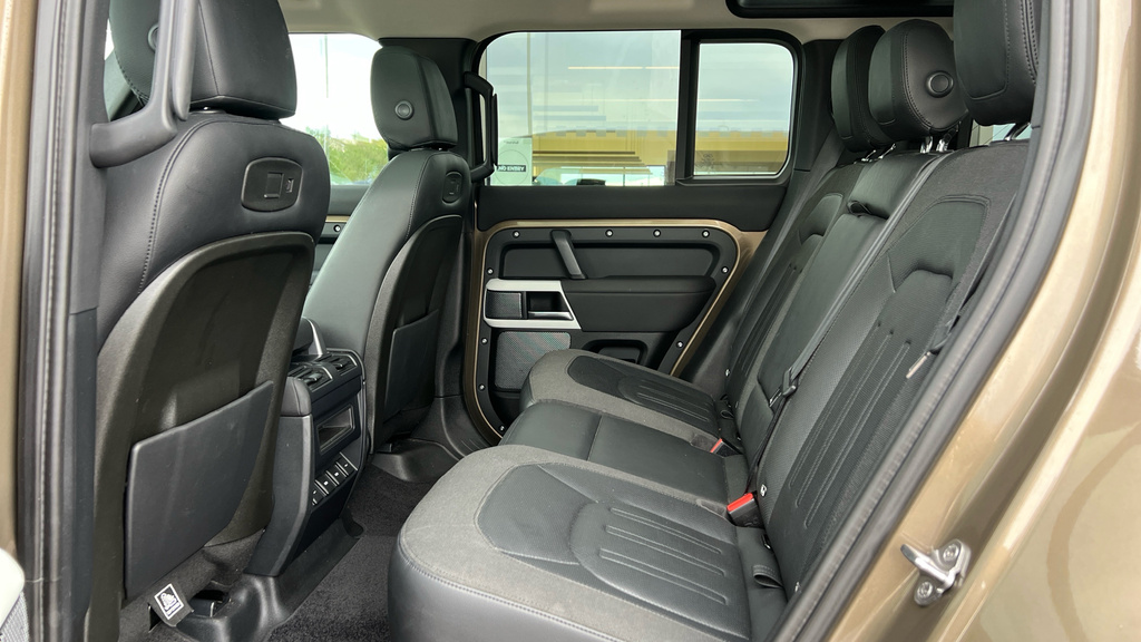 Land Rover Defender Defender Se Black #17