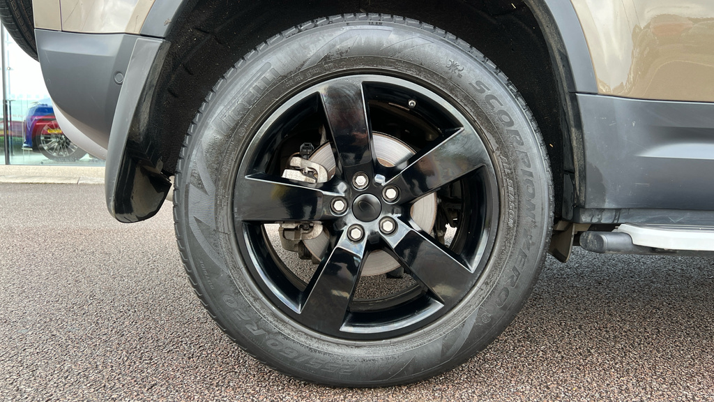 Land Rover Defender Defender Se Black #20