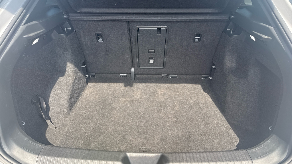 Volkswagen ID.4 Life Grey #15