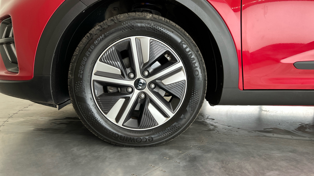 Kia Niro 3 Hev S-a White #30