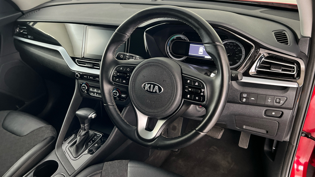 Kia Niro 3 Hev S-a White #11
