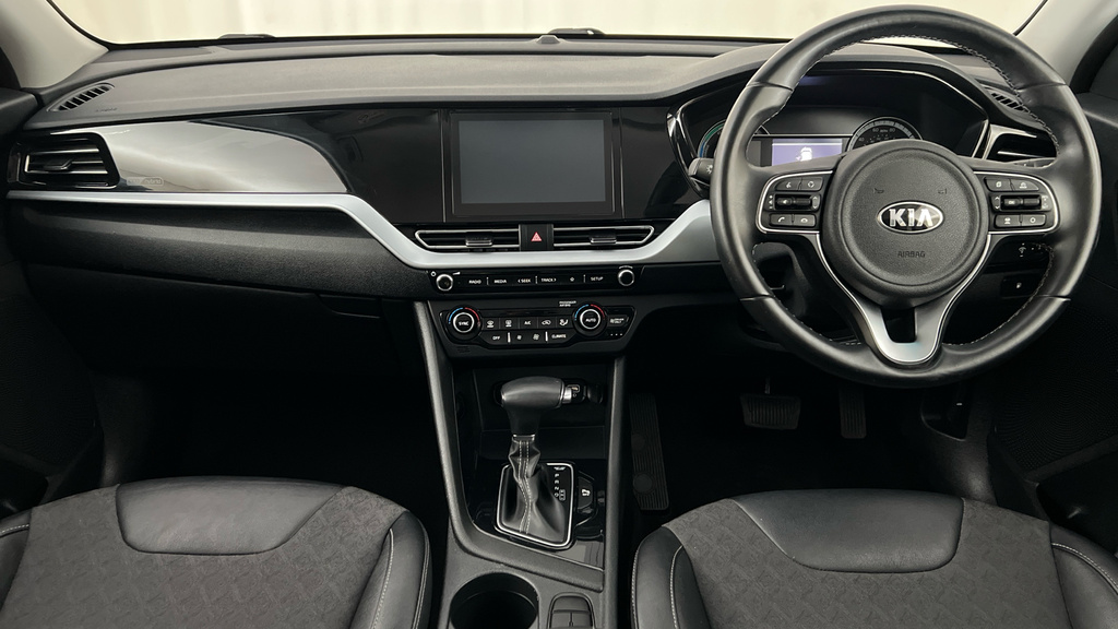 Kia Niro 3 Hev S-a White #17