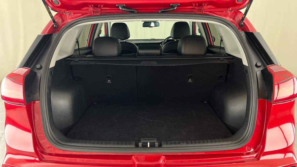 Kia Niro 3 Hev S-a White #28