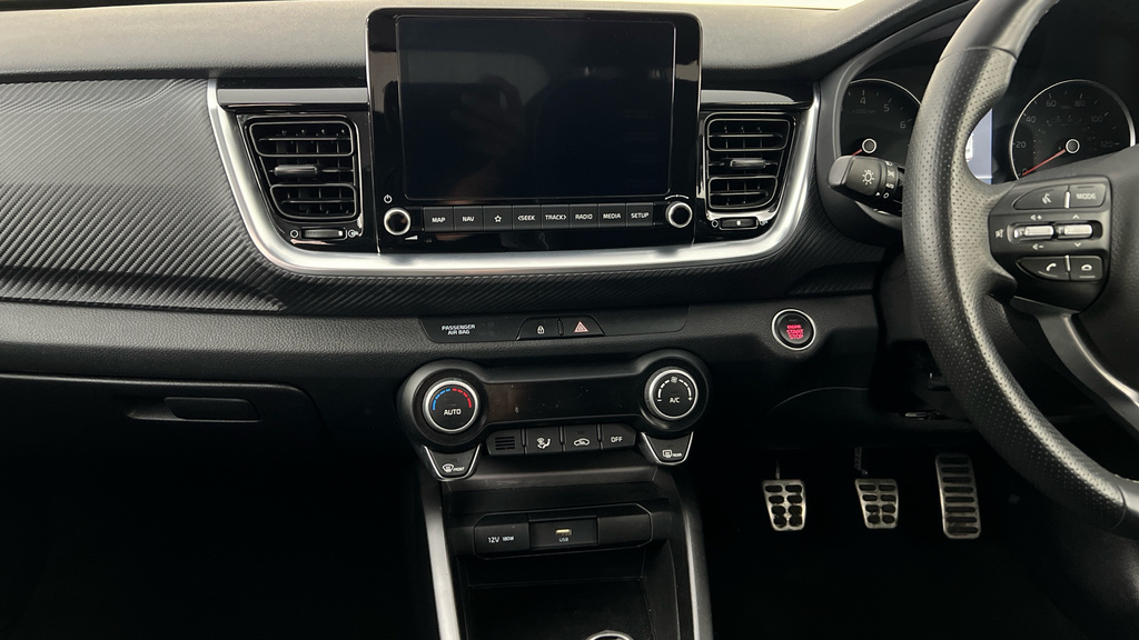 Kia Stonic 1.0T Gdi 99 Quantum 2023 Grey #25