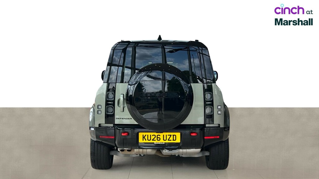 Land Rover Defender Mpv 2026 White #4
