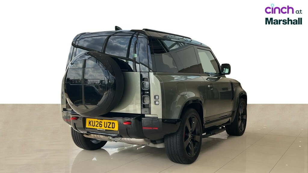 Land Rover Defender Mpv 2026 White #3