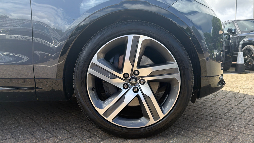 Land Rover Discovery R-dynamic Hse Black #17