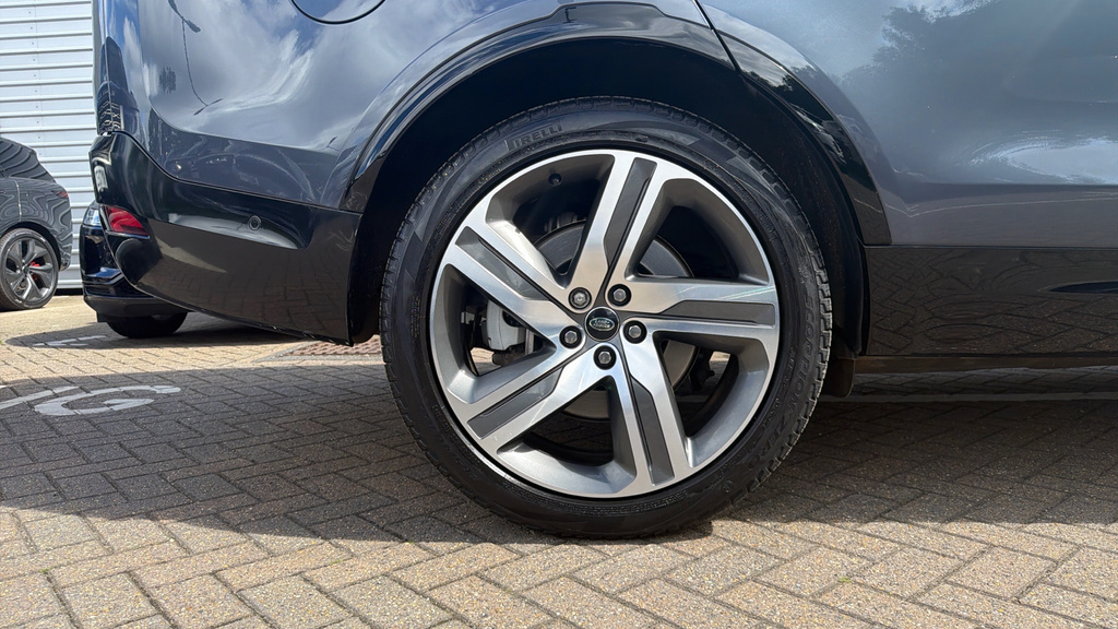 Land Rover Discovery R-dynamic Hse Black #16