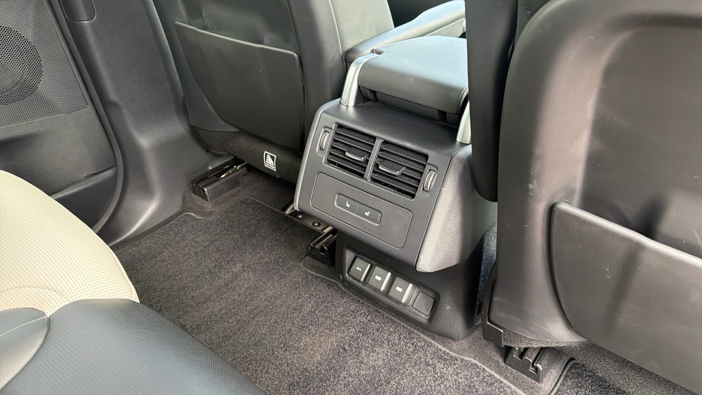 Land Rover Discovery R-dynamic Hse Black #29