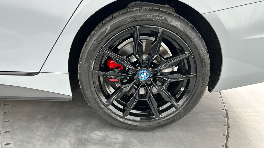 BMW i4 M50 83.9Kwh Grey #28