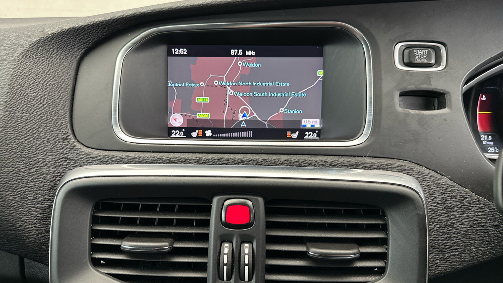 Volvo V40 V40 R-design D2 White #13