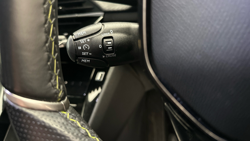 Peugeot e-208 208 Gt Ev Black #12