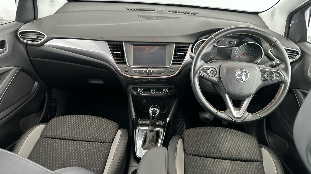 Vauxhall Crossland X Hatchback White #14