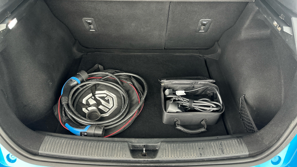 MG MG4 Mg4 150Kw Se Ev Long Range 64Kwh Red #21