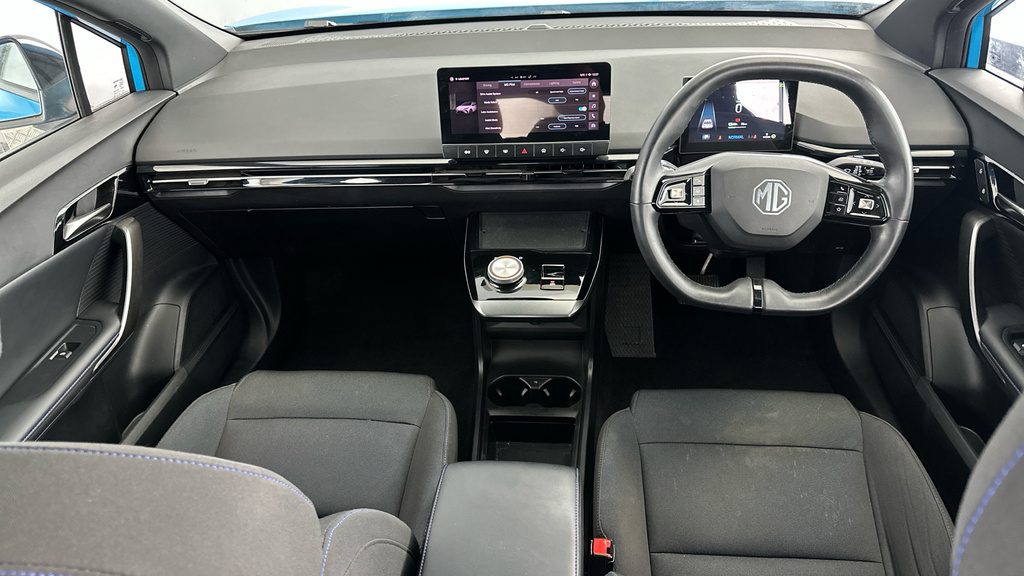MG MG4 Mg4 150Kw Se Ev Long Range 64Kwh Red #13