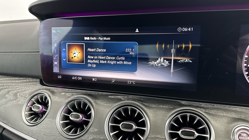 Mercedes-Benz CLS White #20