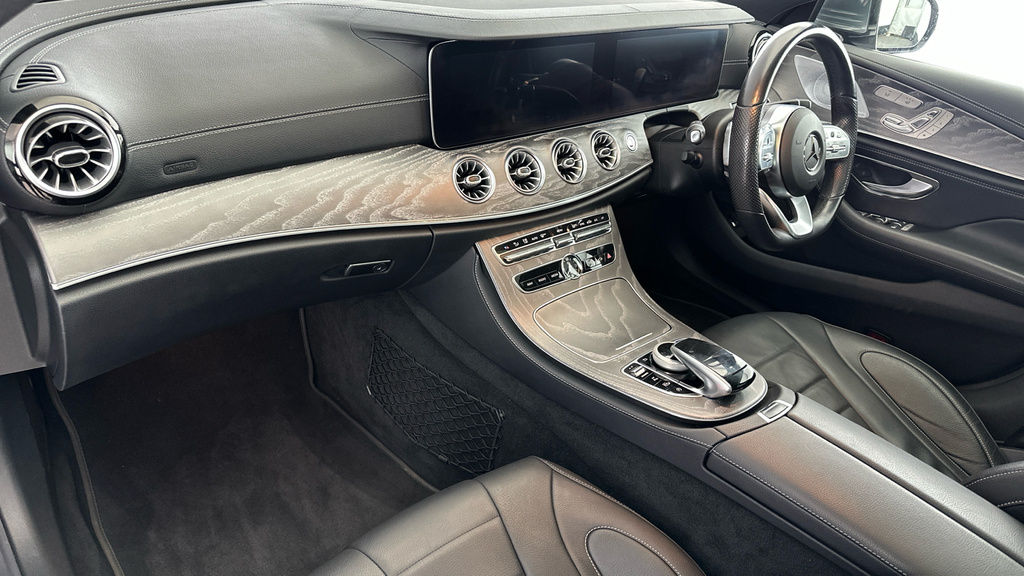 Mercedes-Benz CLS White #14