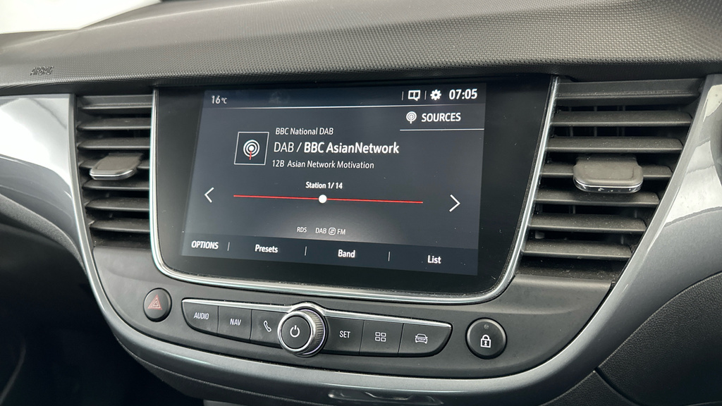 Vauxhall Crossland X Hatchback Blue #19