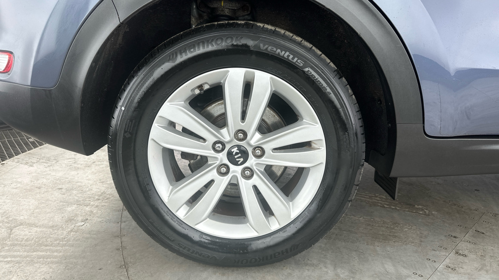 Kia Sportage White #29