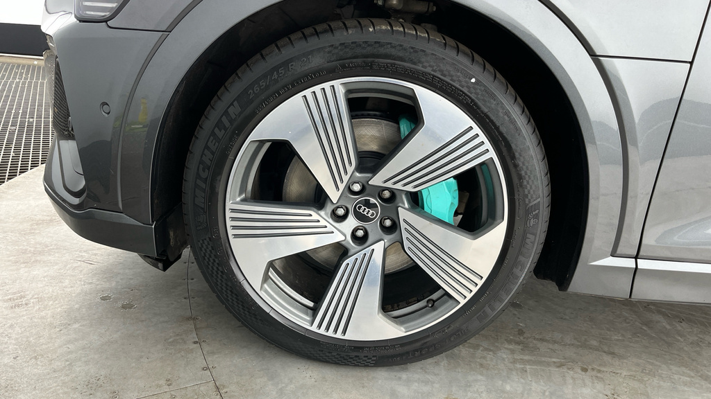 Audi E-Tron S S Line 55 Quattro 300,00 Kw Blue #28
