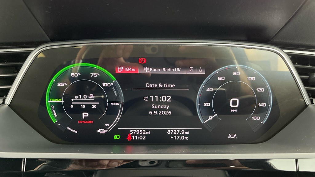 Audi E-Tron S S Line 55 Quattro 300,00 Kw Blue #24