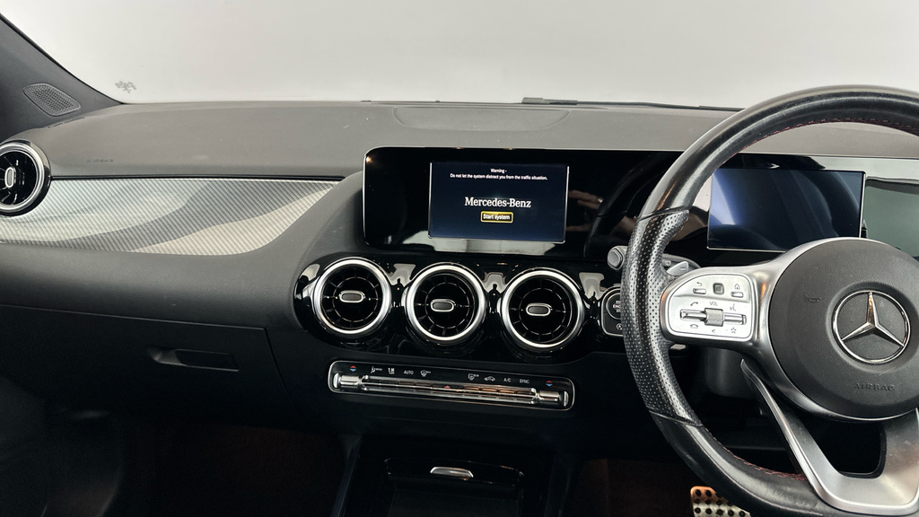 Mercedes-Benz GLA Class Suv White #17