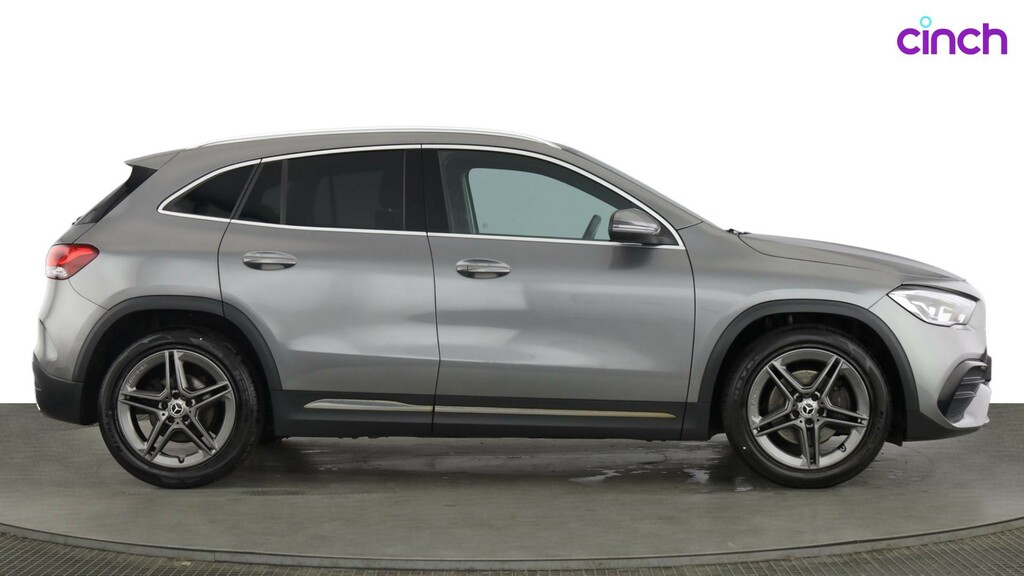 Mercedes-Benz GLA Class Suv White #2