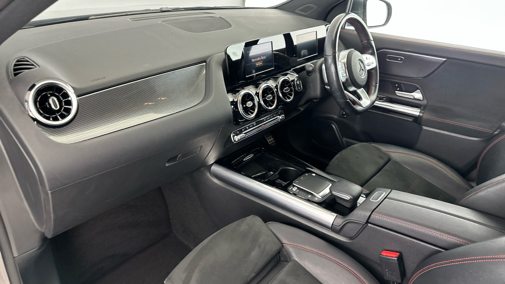 Mercedes-Benz GLA Class Suv White #11